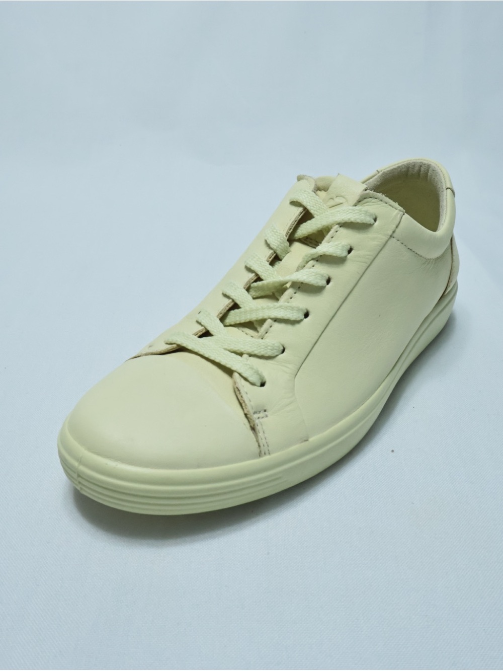 Ecco Pale Yellow Leather Low-Top Sneakers Danish Design US 8-8.5 EU 39